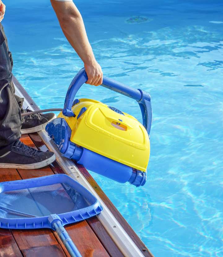 Weekly Pool Services in Peoria, AZ